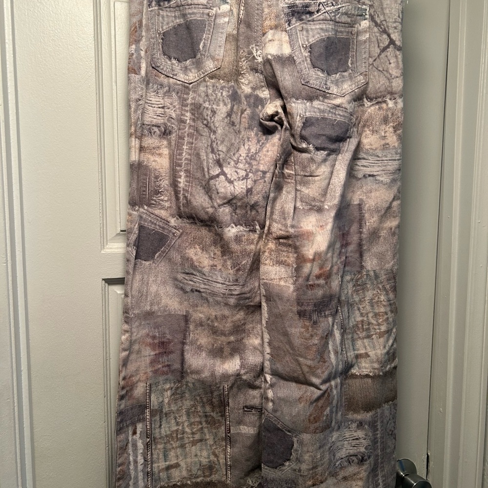 Patchwork Wide-Leg Pants - Picture 6 of 11